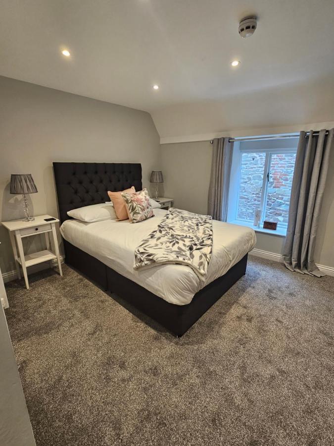 The Beacons Guest House Брекон Экстерьер фото