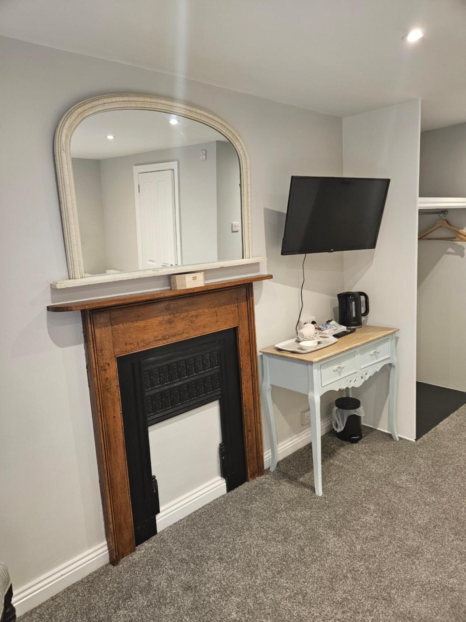 The Beacons Guest House Брекон Экстерьер фото