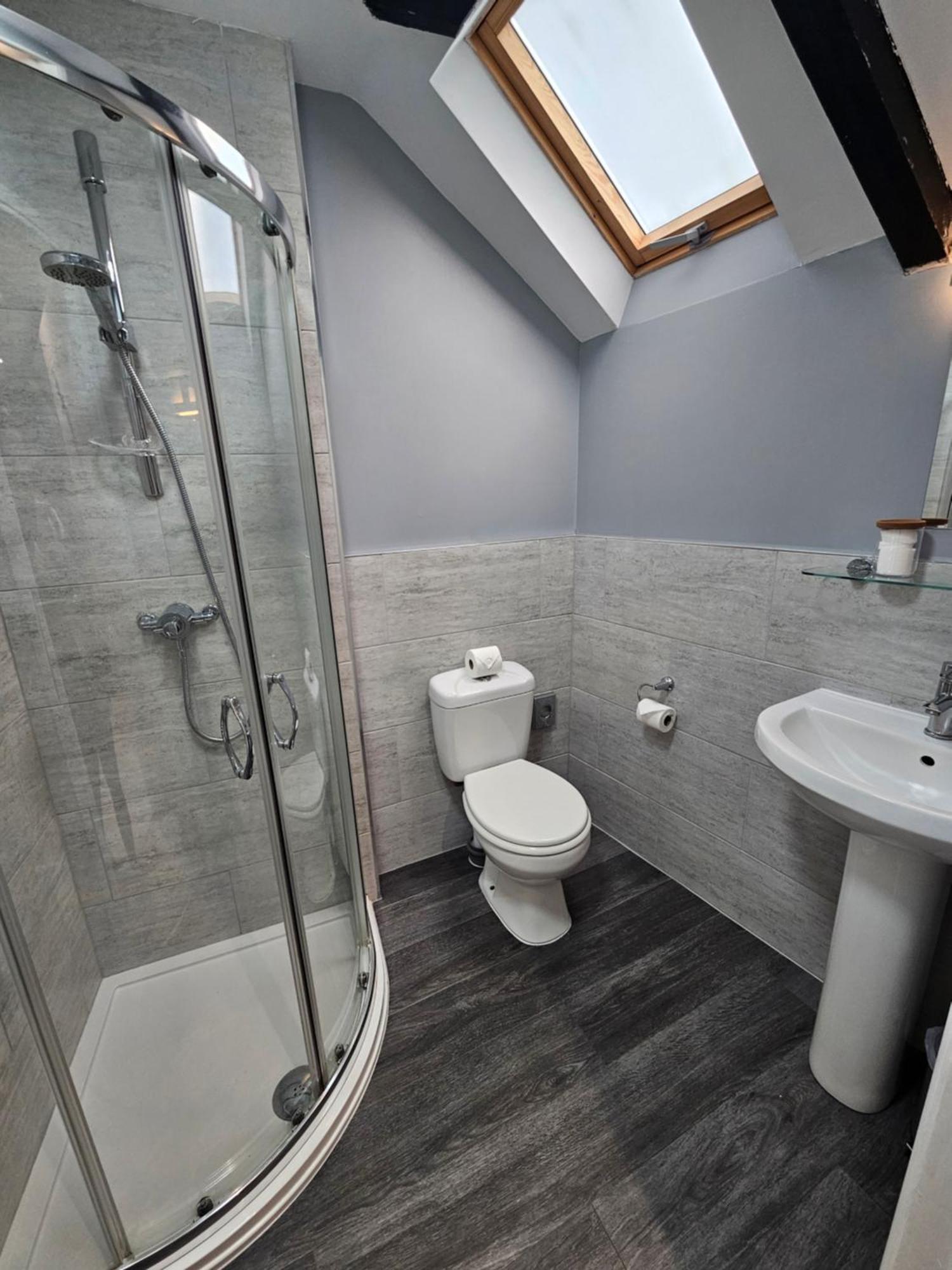 The Beacons Guest House Брекон Экстерьер фото