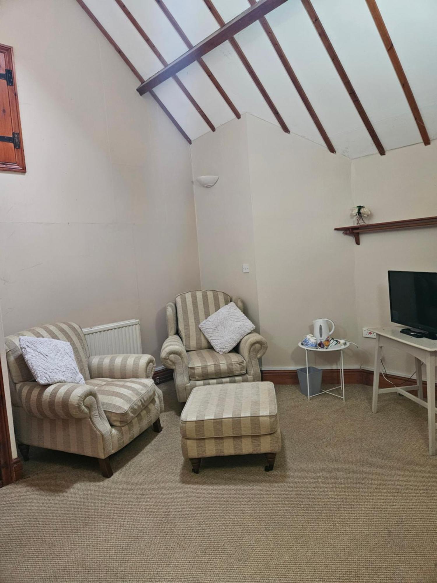 The Beacons Guest House Брекон Экстерьер фото