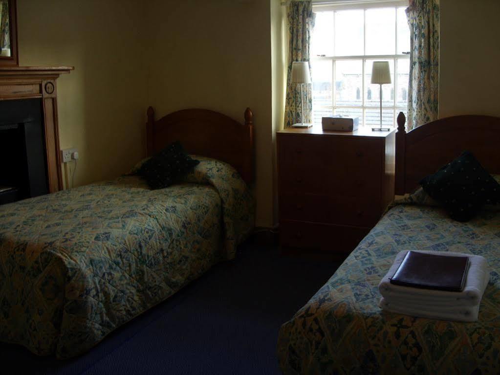 The Beacons Guest House Брекон Экстерьер фото